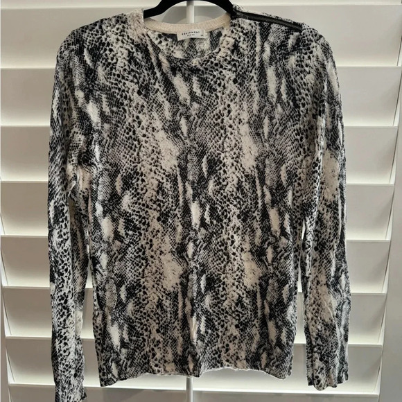 Equipment Sweaters - EQUIPMENT FEMME EUC Python Snake Print Cashmere Silk Crew Neck Sweater S
